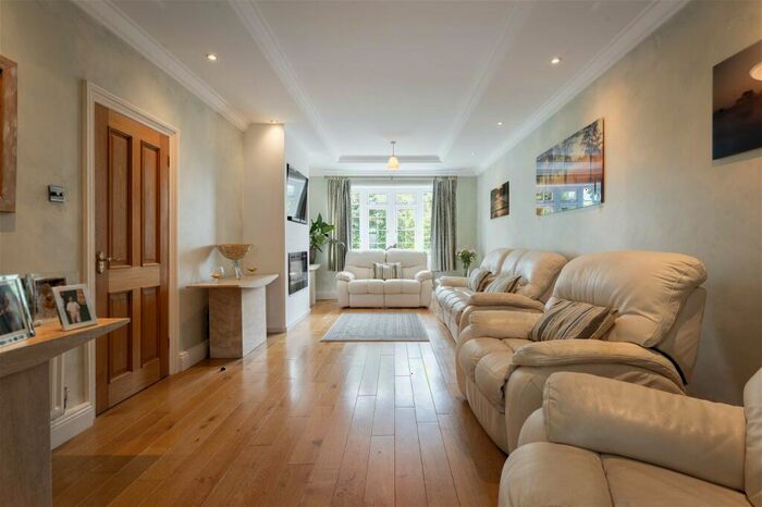 5 Bedroom Detached House For Sale In East Gomeldon Road, Gomeldon, SP4