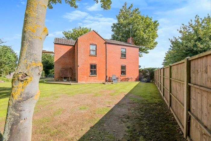 3 Bedroom Detached House For Sale In Sholts Gate, Whaplode, Spalding, PE12