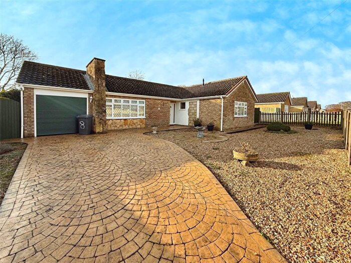 3 Bedroom Bungalow For Sale In Derwent Close, North Hykeham, Lincoln, Lincolnshire, LN6