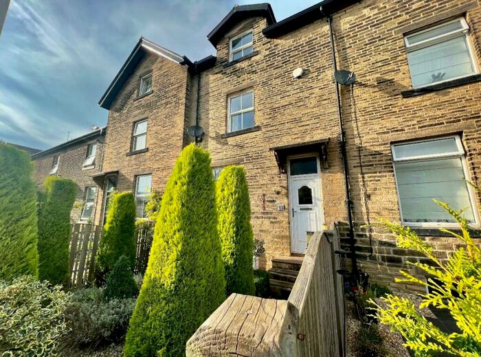 4 Bedroom Terraced House To Rent In Ash Grove, Ilkley, West Yorkshire, Uk, LS29