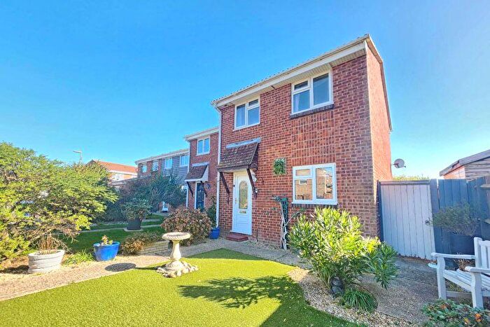 3 Bedroom Semi-Detached House For Sale In Ajax Close, Stubbington, PO14