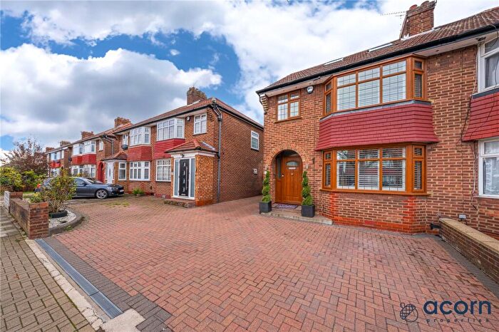 4 Bedroom Semi Detached House For Sale In Broomgrove Gardens, Edgware, HA8