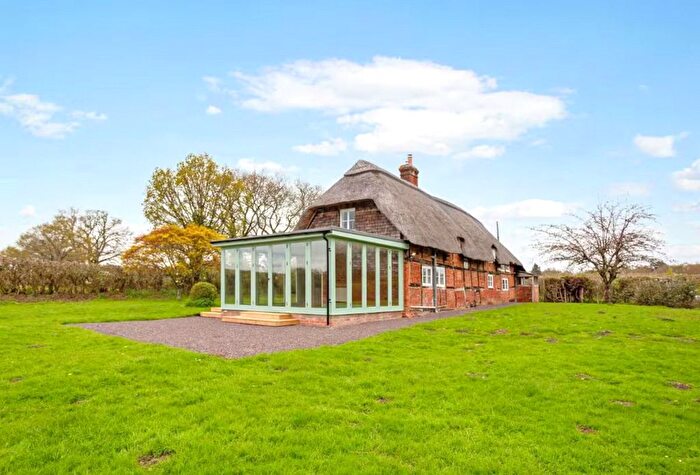 4 Bedroom Detached House To Rent In Hamptworth Road, Landford, Salisbury, Wiltshire, SP5