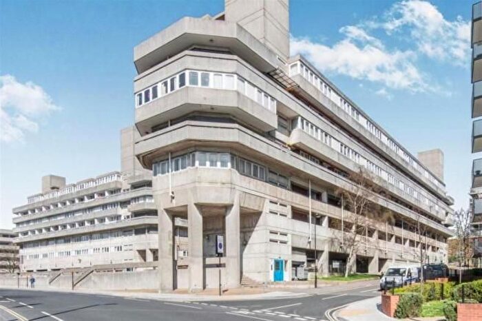 1 Bedroom Flat To Rent In Wyndham Court, Southampton, SO15