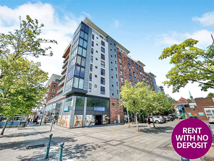 2 Bedroom Flat To Rent In Longfield Centre, Prestwich, Manchester, M25