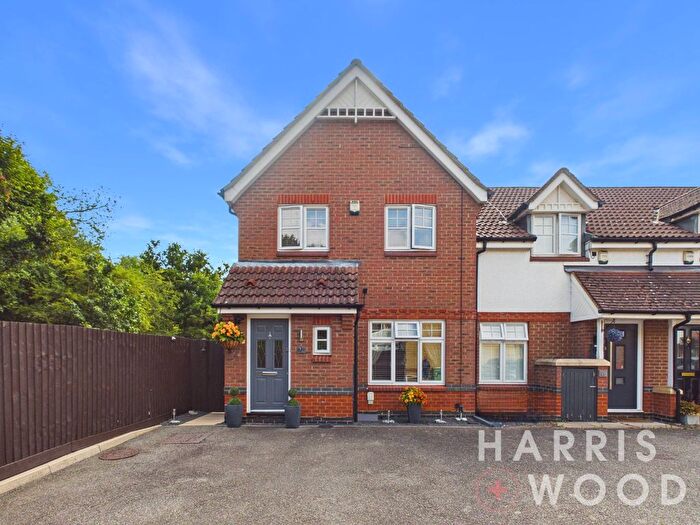 3 Bedroom Semi-Detached House For Sale In Carraways, Witham, Essex, CM8