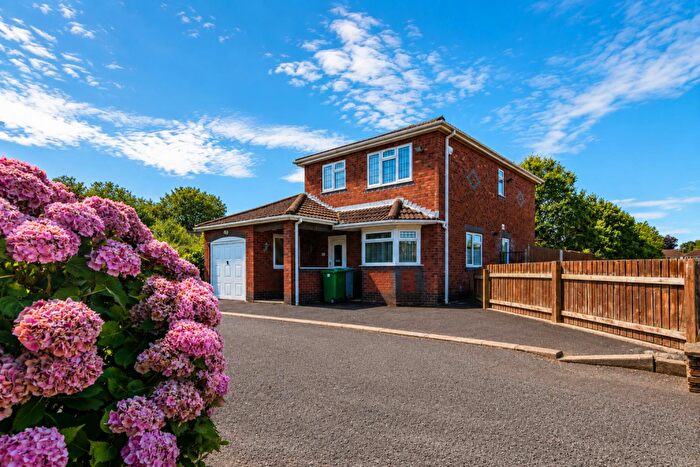 2 Bedroom Detached House For Sale In Kirton Close, Danescourt, Cardiff, CF5