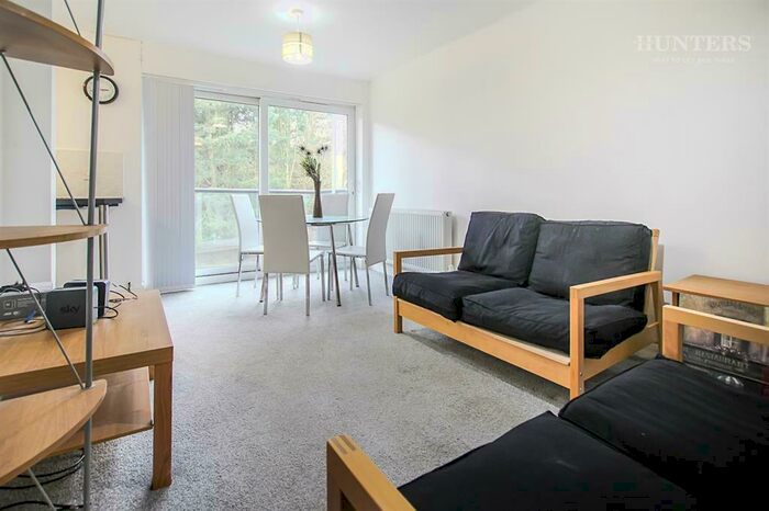 2 Bedroom Flat To Rent In Wessex Court, Sunny Bank, Stoke On Trent, Staffordshire, ST6