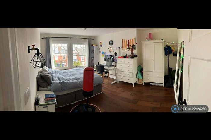 6 Bedroom Terraced House To Rent In Alexandra Park Road, London, N10