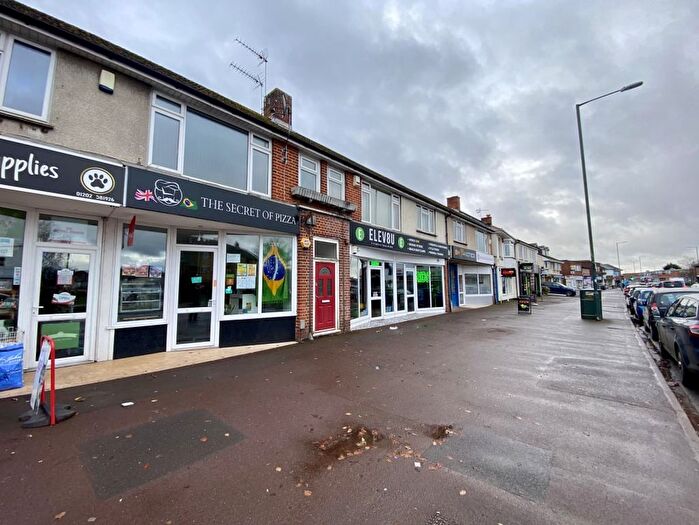 2 Bedroom Flat To Rent In Wimbourne Road, Bournemouth, BH10