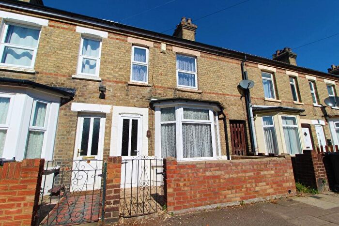 2 Bedroom Terraced House To Rent In Derwent Place, Bedford, MK42