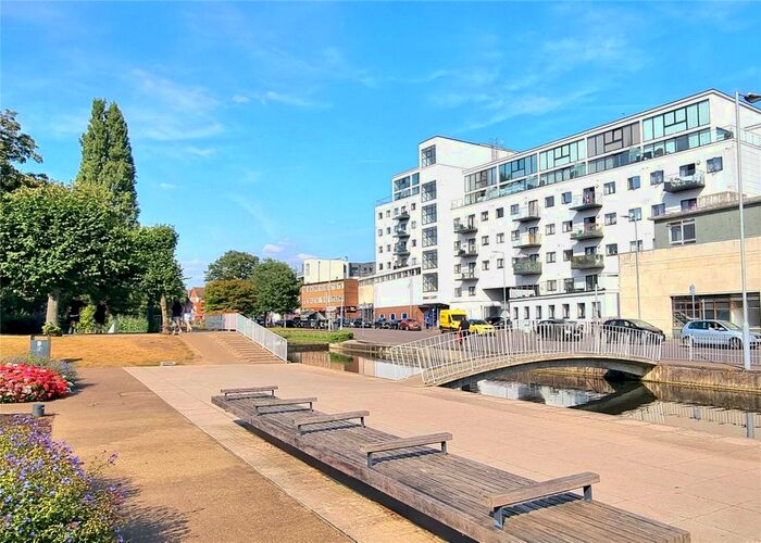 1 Bedroom Flat To Rent In Waterhouse Street, Hemel Hempstead, Hertfordshire, HP1