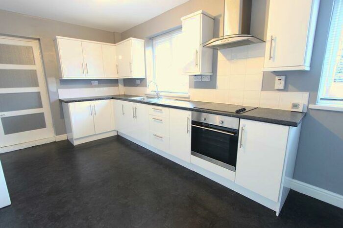 3 Bedroom Semi-Detached House To Rent In Palmstead Road, Pennywell, Sunderland, SR4