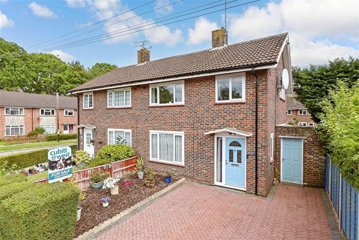 3 Bedroom Semi-Detached House For Sale In Maiden Lane, Langley Green, Crawley, West Sussex, RH11