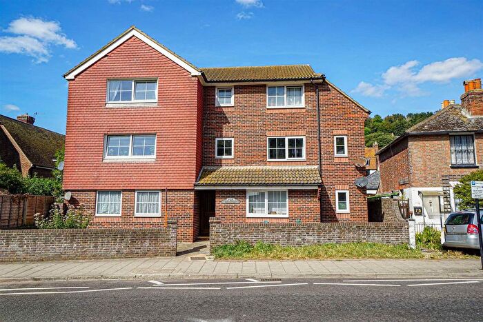 2 Bedroom Flat For Sale In The Bourne, Hastings, TN34