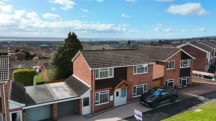 4 Bedroom Detached House For Sale In Almond Walk, Lydney, GL15