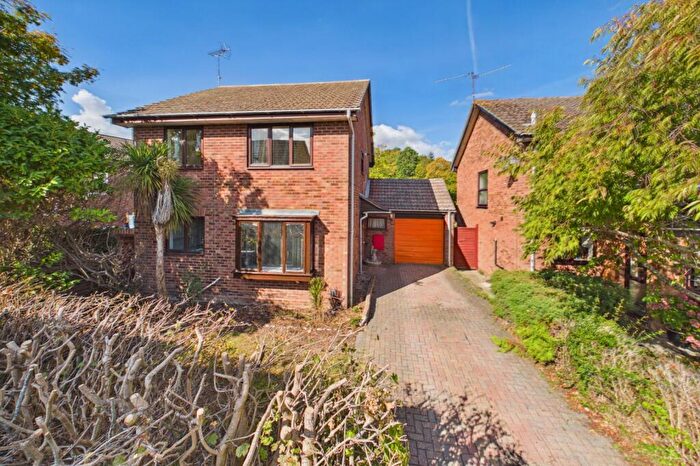 4 Bedroom Detached House For Sale In Agincourt Close, Wokingham, Berkshire, RG41