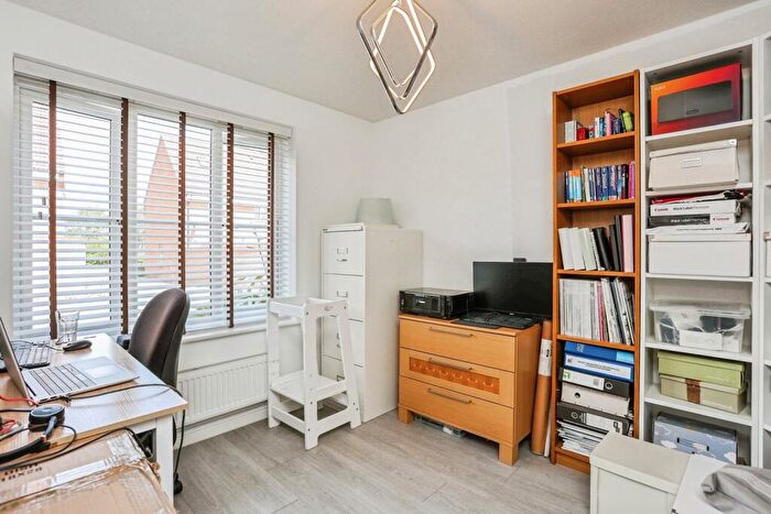 4 Bedroom Detached House For Sale In Stanier Drive, Edwalton, Nottinghamshire, NG12