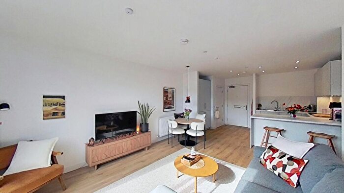 1 Bedroom Flat To Rent In Temple Park Crescent, Edinburgh, Midlothian, EH11