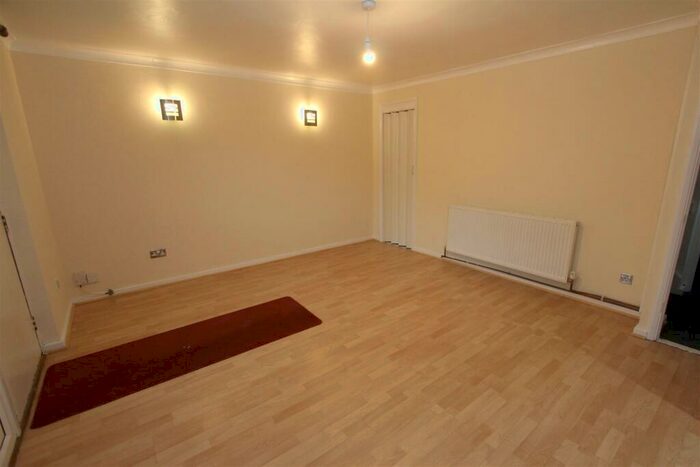 2 Bedroom Terraced House To Rent In Holborn Approach, Leeds, LS6
