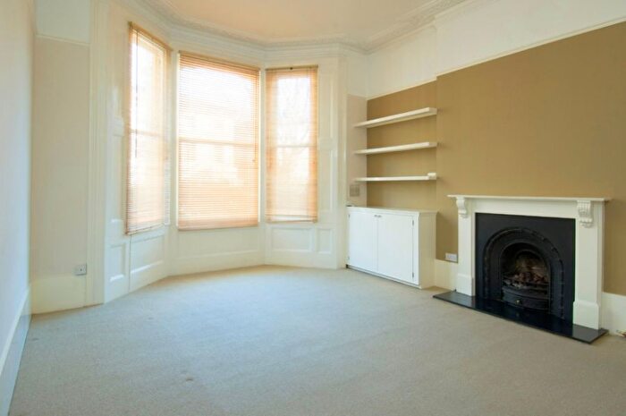 1 Bedroom Flat To Rent In Randolph Avenue, Maida Vale, W9