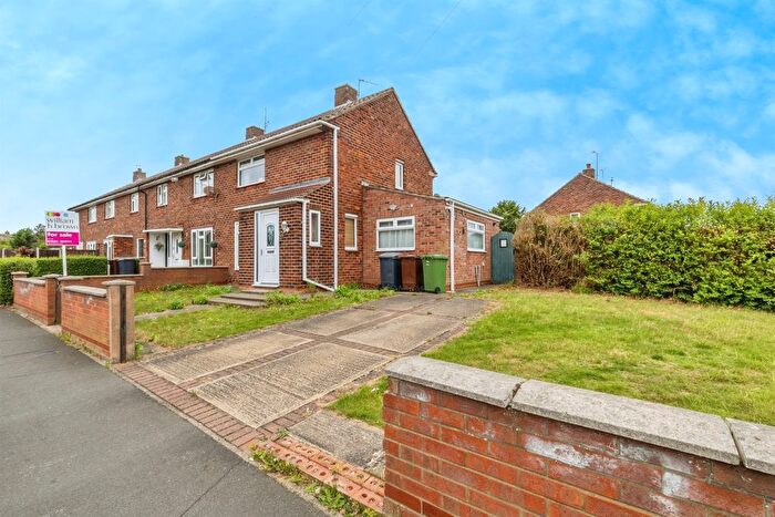 2 Bedroom End Of Terrace House For Sale In Laughton Way North, Lincoln, LN2