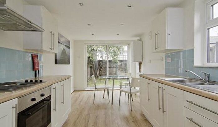 5 Bedroom End Of Terrace House To Rent In Pennethorne Road, London, SE15