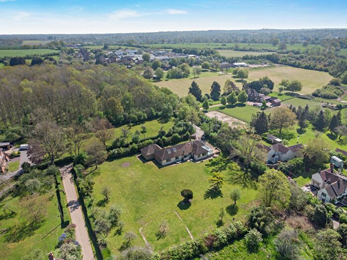 4 Bedroom Bungalow For Sale In Tickleback Row, Warfield, Bracknell, Berkshire, RG42