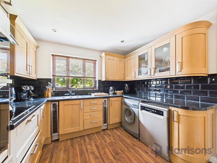 4 Bedroom Link Detached House For Sale In Walsby Drive, Sittingbourne, ME10