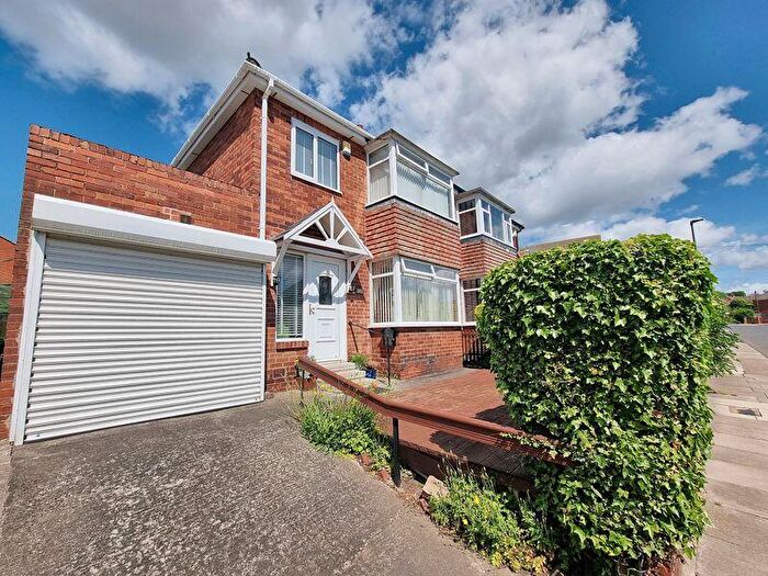 3 Bedroom Semi-Detached House For Sale In Southway, South West Denton, NE15