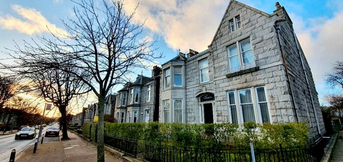 3 Bedroom Flat To Rent In Fountainhall Road, West End, Aberdeen, AB15