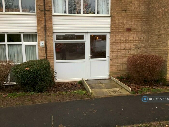 1 Bedroom Flat To Rent In Halls Court, Stoney Stanton, Leicestershire, LE9