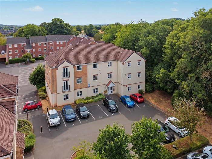 2 Bedroom Flat For Sale In Greenwood Gardens, Nottingham, NG8