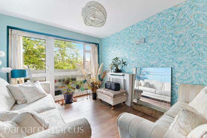 1 Bedroom Flat To Rent In Warwick Road, Redhill, RH1