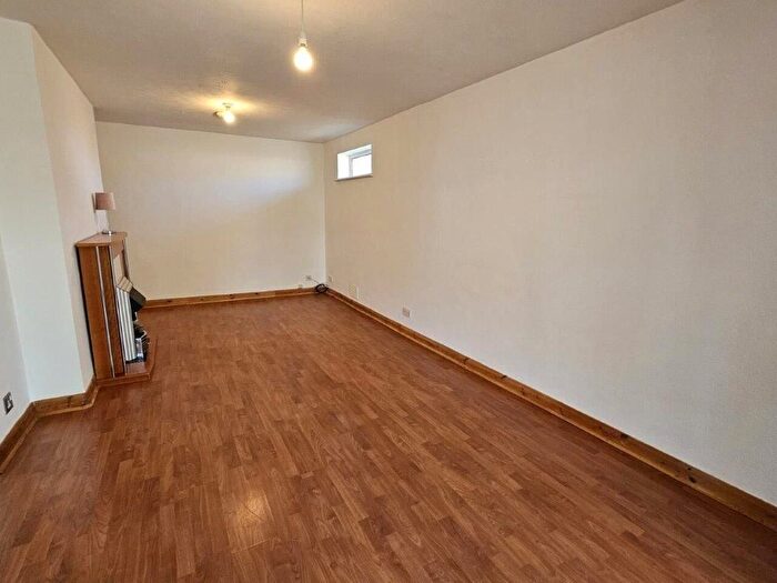 2 Bedroom Detached Bungalow For Sale In Hogarth Road, Eastbourne, BN23