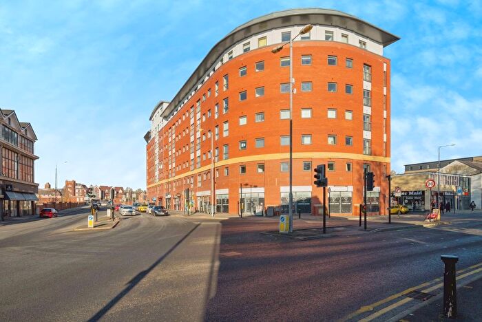 2 Bedroom Flat For Sale In Marsden Road, Bolton, Greater Manchester, BL1