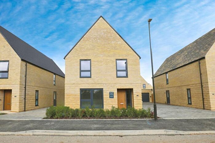 4 Bedroom Detached House For Sale In Evenlode Road, Moreton-In-Marsh, GL56