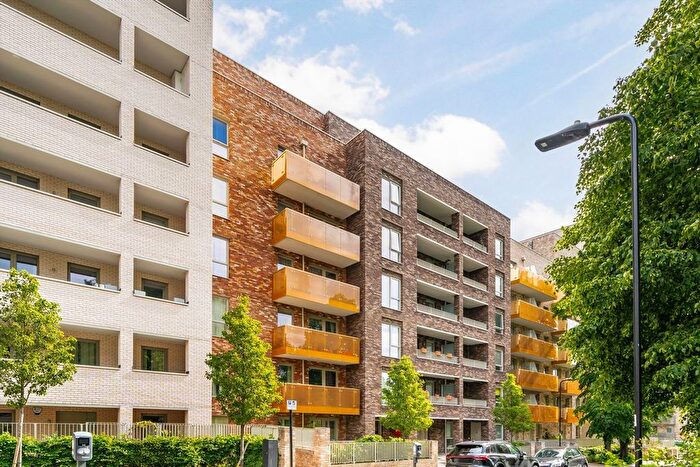1 Bedroom Flat For Sale In Avenue Road, Acton, W3