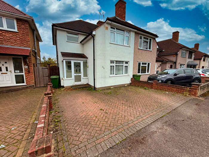 3 Bedroom Semi-Detached House To Rent In Mawney Road, Essex, RM7