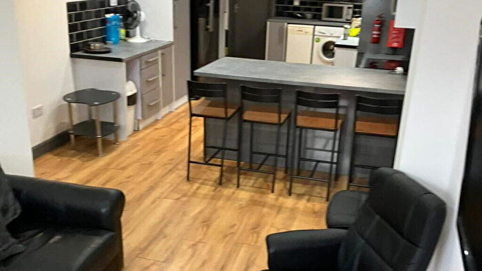 5 Bedroom Terraced House To Rent In Heeley Road, Selly Oak, Birmingham, B29
