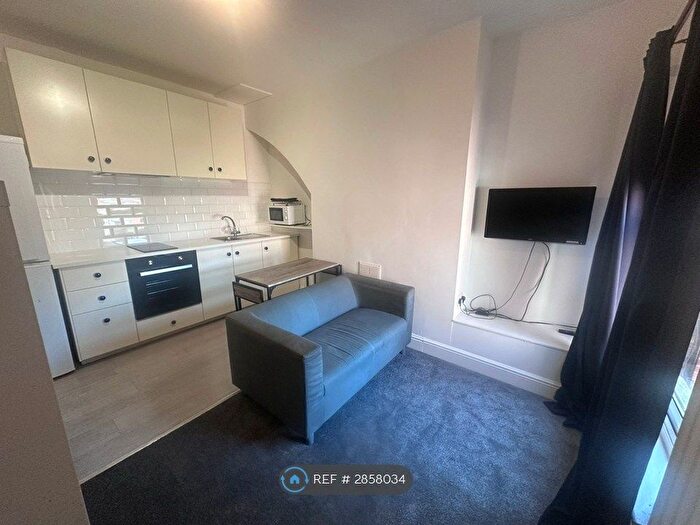 1 Bedroom Flat To Rent In Nantwich Road, Crewe, CW2