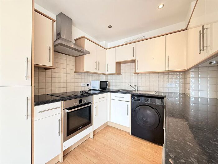 2 Bedroom Flat To Rent In Ridgepoint Court, Wheeler Street, Maidstone, ME14