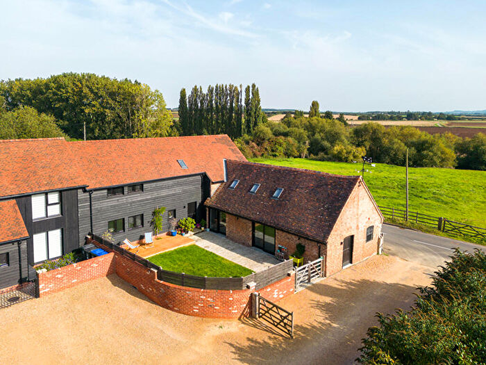 5 Bedroom Barn Conversion For Sale In Stratford-upon-avon, Stylish Interior, Wonderful Views, CV37