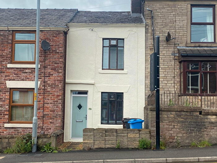 2 Bedroom Terraced House For Sale In Huddersfield Road, Waterhead, Oldham, OL4