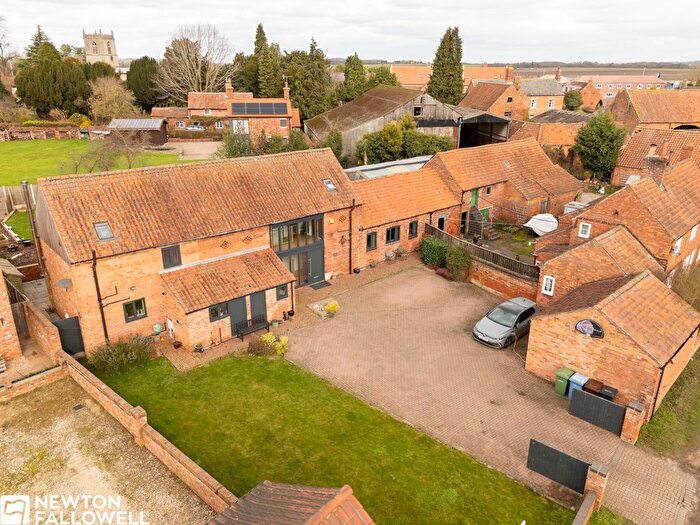4 Bedroom Barn Conversion For Sale In Brough Lane, Elkesley, DN22