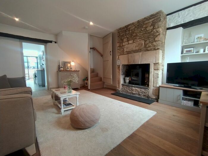 2 Bedroom Property To Rent In Goose Street, Beckington, Frome, BA11