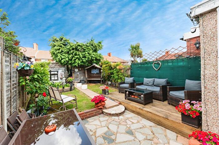 3 Bedroom Terraced House For Sale In Tintern Road, Carshalton, SM5