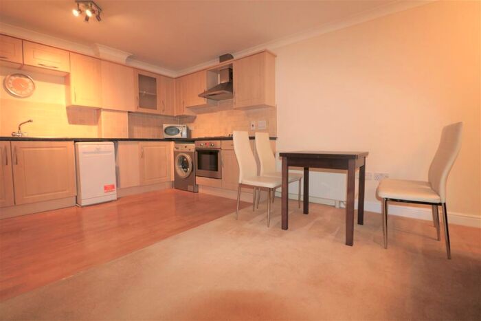 1 Bedroom Flat To Rent In Argent Street, Grays, RM17
