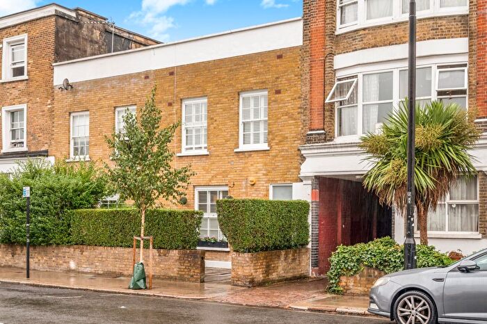 3 Bedroom Terraced House For Sale In Harmood Street, Chalk Farm, NW1