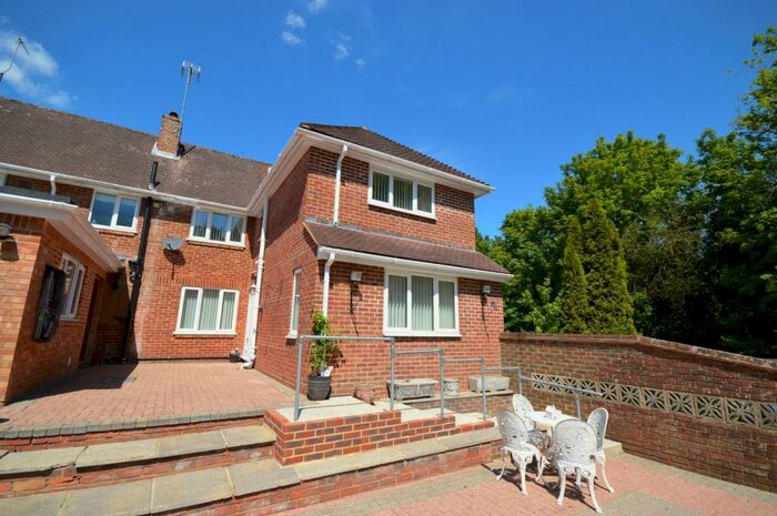 1 Bedroom Chalet To Rent In Fryern Close, Storrington, RH20